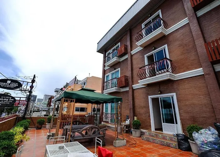 Red Balcony Hotel